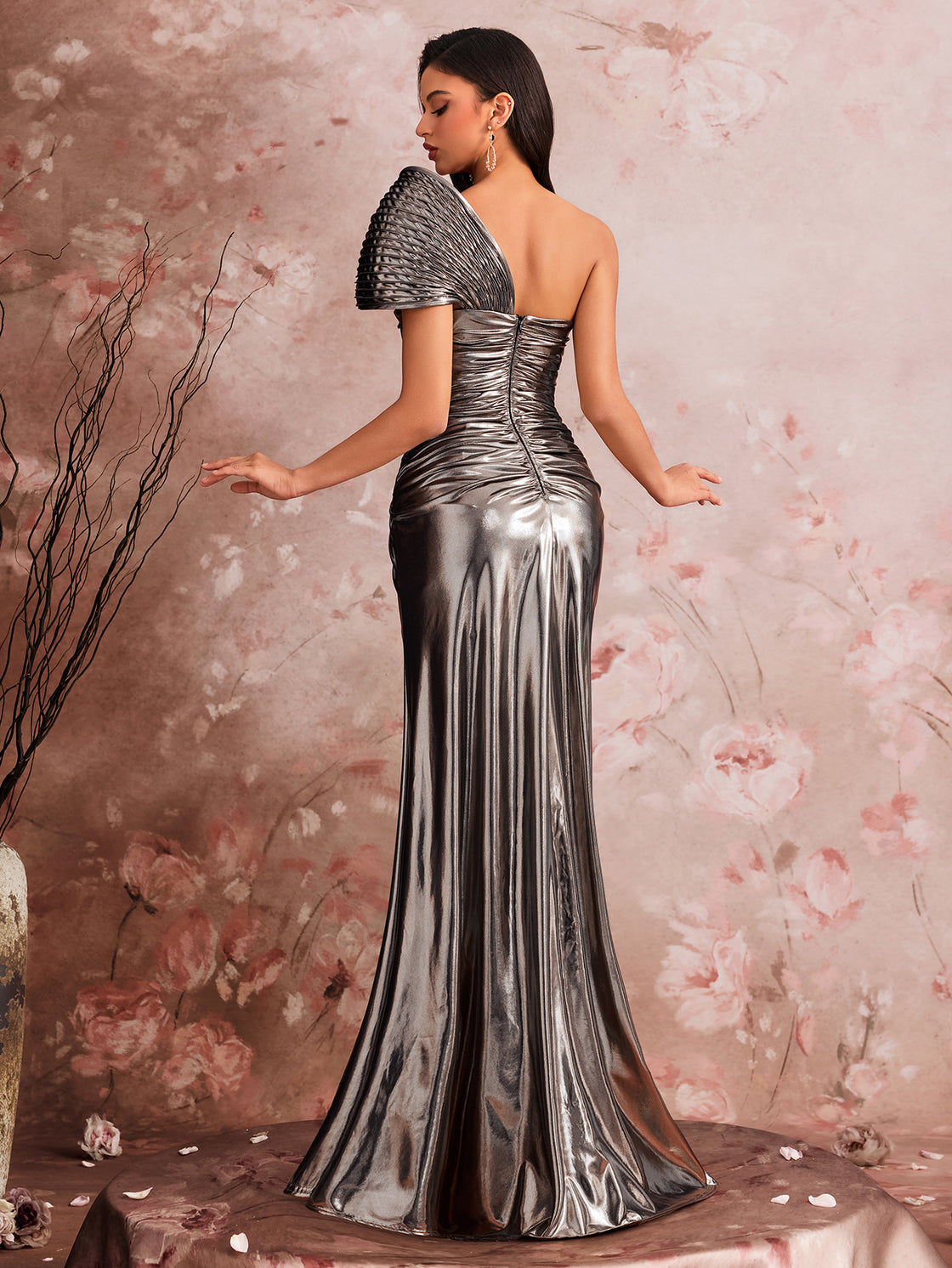 Spring and Summer Golden Design Fish Silk Shaping Elegant Evening Dress with Graceful Style Pleated Formal Party Dress with Elegant Atmosphere Knee-High and Fitted Dress Suitable for Ladies' Graduation Ball| Blue Plum