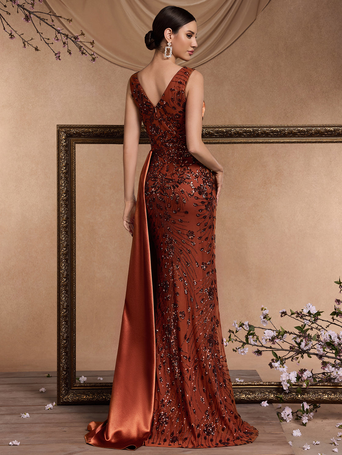 Ladies in spring and summer, elegant and high-quality sequin patchwork, well-fitting V-neck, sleeveless, with a luxurious and elegant demeanor| Blue Plum